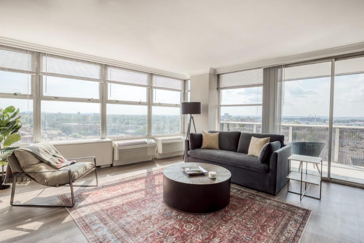 Cozysuites 800 Tower 1Br With Gym! 10 Louisville Exteriér fotografie