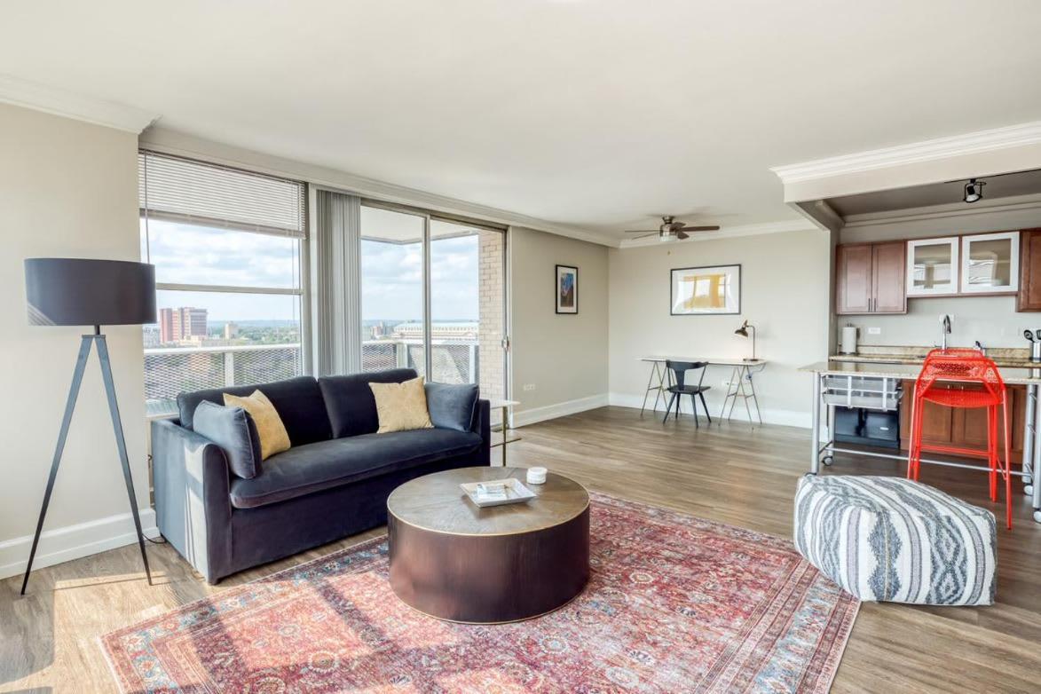 Cozysuites 800 Tower 1Br With Gym! 10 Louisville Exteriér fotografie